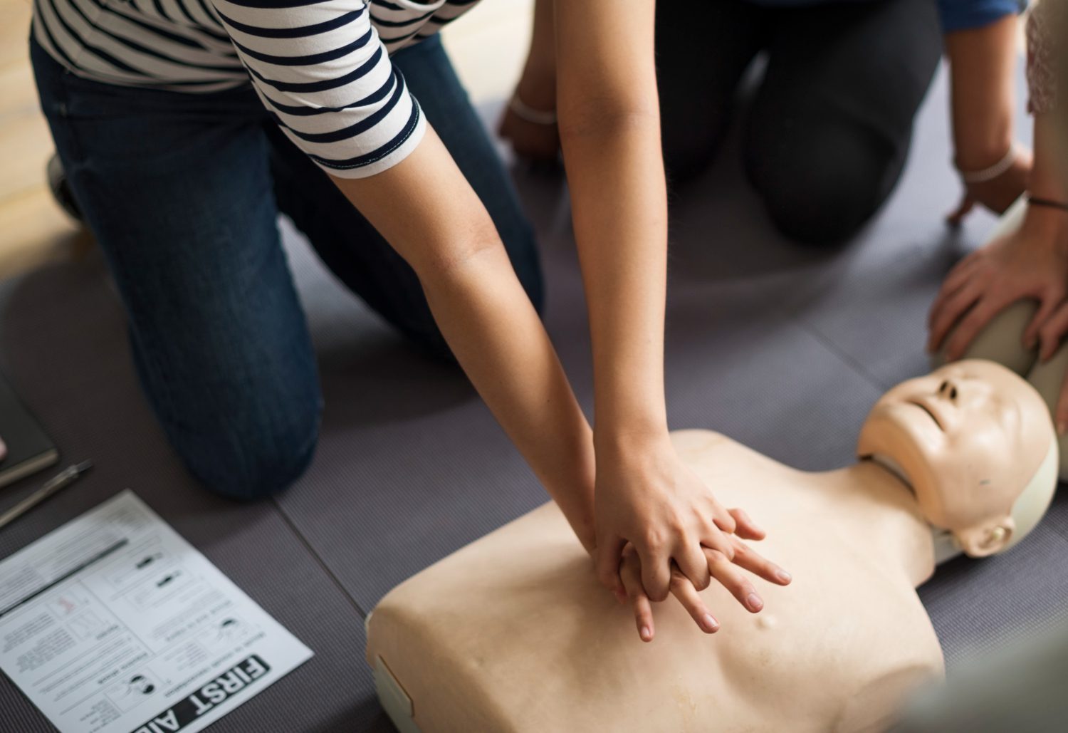 What to Expect in Your BLS and ACLS Courses: Skills, Structure & Prep